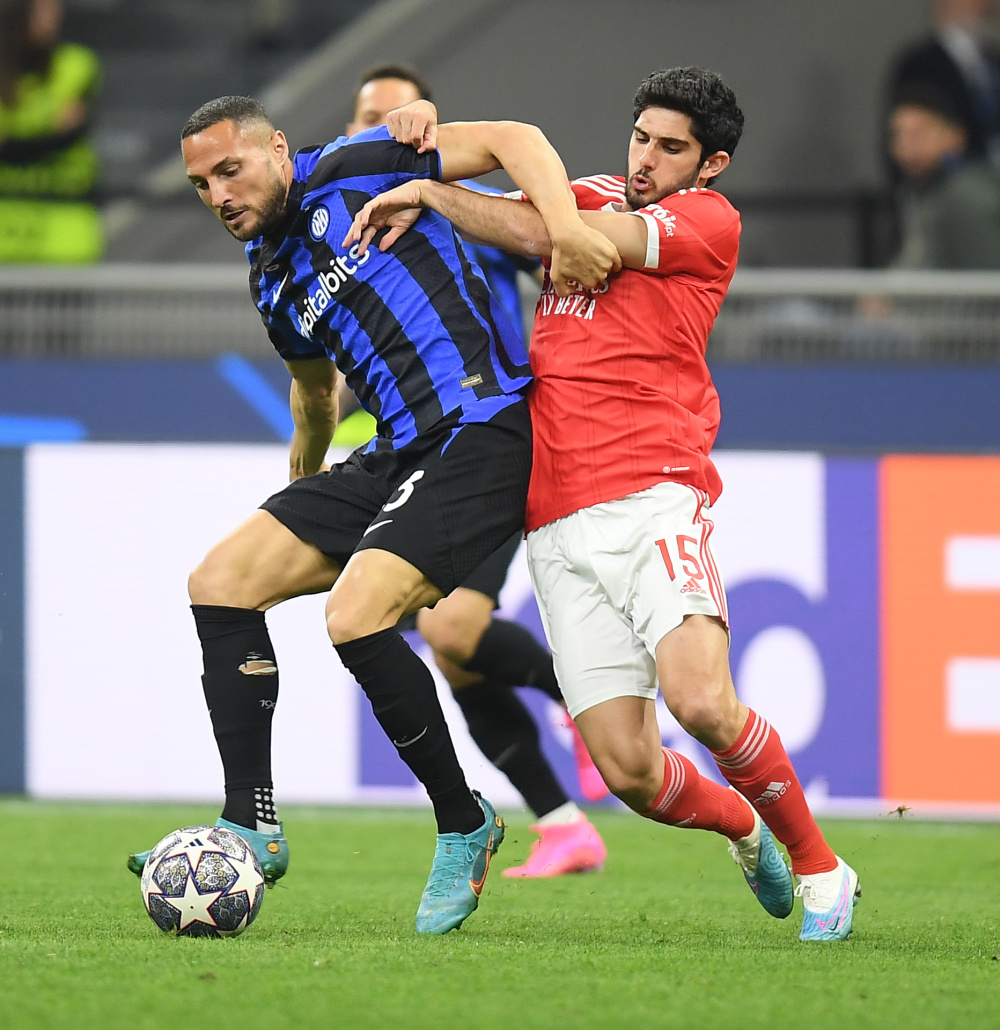 经纪人：阿什拉夫在巴黎很开心；皇马是阿什拉夫的家（经纪人：阿什拉夫在巴黎过得很开心，皇马始终是他的家）