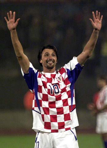 泽卡：瓦科的续约取决于他自己，但我希望明年能和他并肩作战（泽卡：瓦科去留由他本人决定，我盼明年继续与他并肩作战）