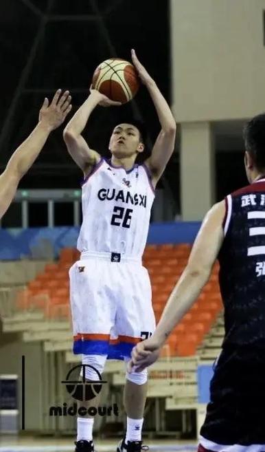 齐沃：我把自己放在最后一位；我们无需再质疑恩里克和迪乌夫（齐沃：我把个人排在最后，我们不必再质疑恩里克与迪乌夫）