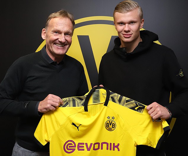 五大联赛收官!英超末轮前瞻：争五大戏曼城占优（五大联赛谢幕！英超收官战前瞻：争冠焦点，曼城握先机）