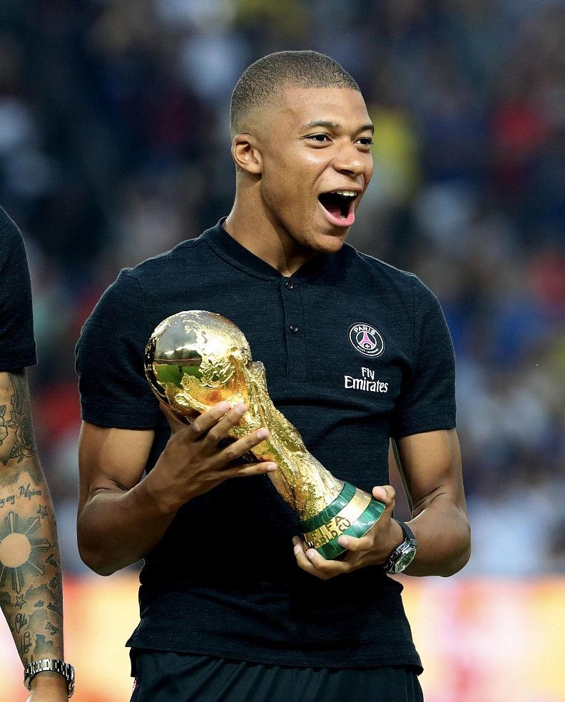 英超：曼城客场3-1击败富勒姆（英超：曼城客场3比1力克富勒姆）