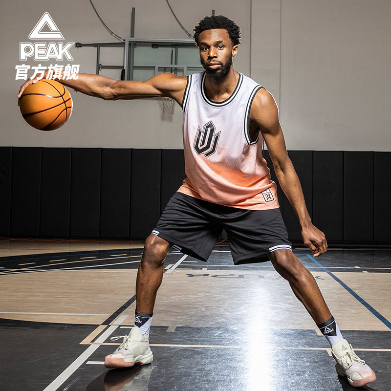 七连杀，那不勒斯自2020年以来连续七次在主场击败尤文（那不勒斯自2020年至今主场对尤文保持七连胜）