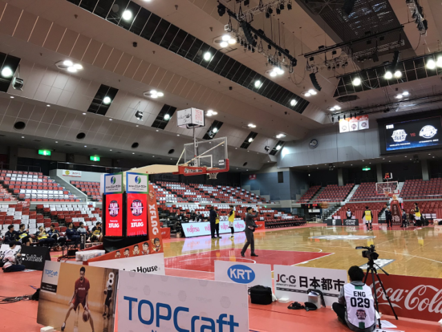 王钰栋新经纪公司：曾代理莱万、拜尔，旗下球员多在德国、瑞士踢球（王钰栋签约新经纪公司：曾服务莱万、拜尔，客户多征战德瑞联赛）