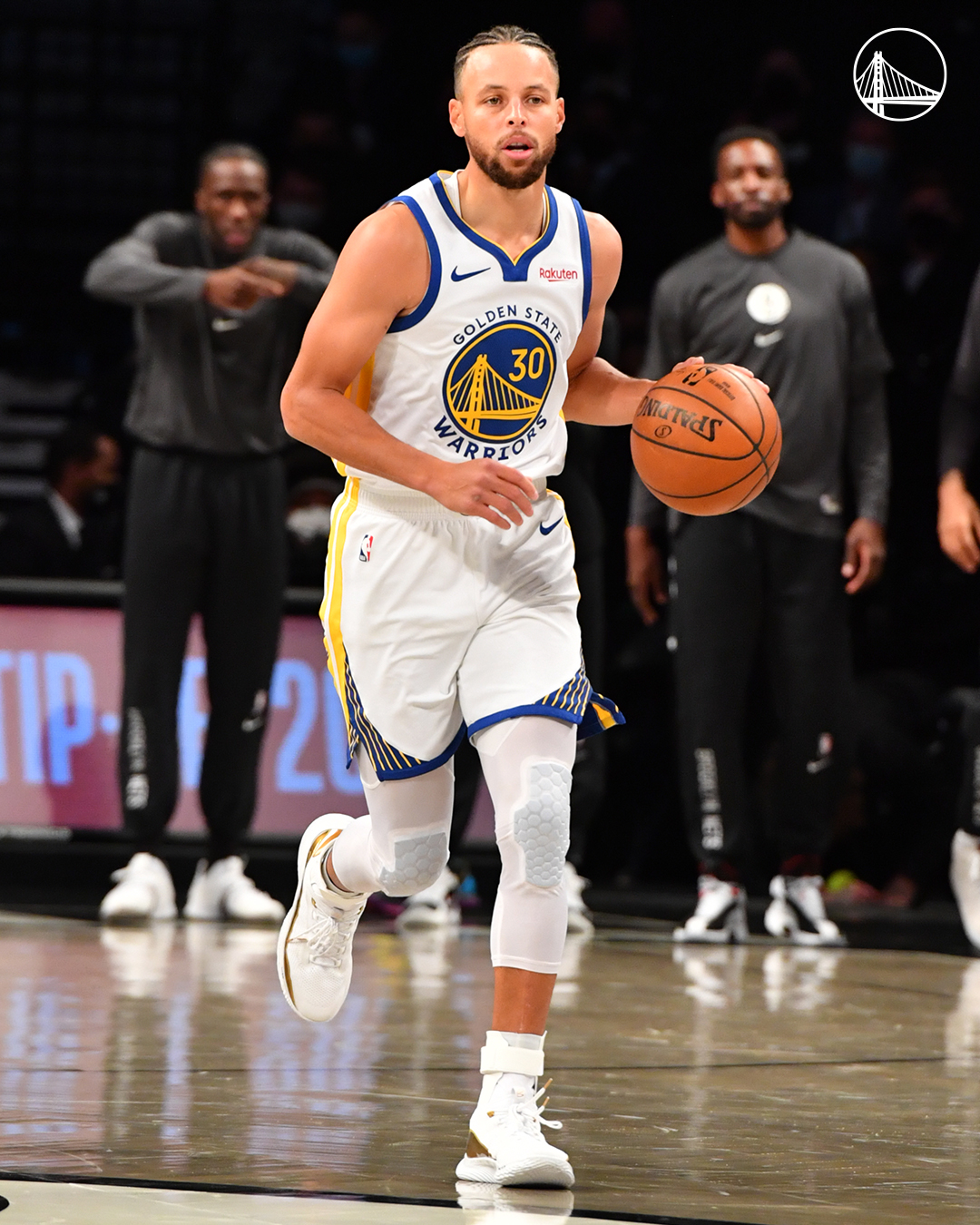 意媒：库普梅纳斯转型中卫表现亮眼，尤文中场补强成当务之急（意媒：库普梅纳斯改打中卫表现出众，尤文中场补强刻不容缓）